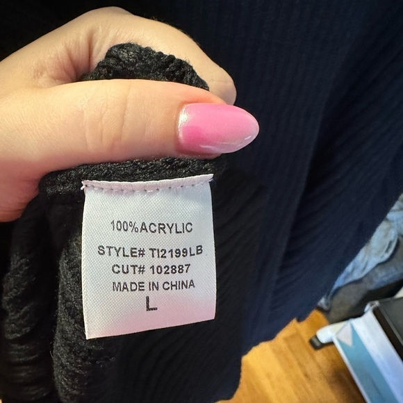 NWT BLC The Label Casey Sweater in Black - Picture 9 of 12